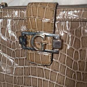 GUESS Grey Snakeskin Print Small Crossbody Purse Bag